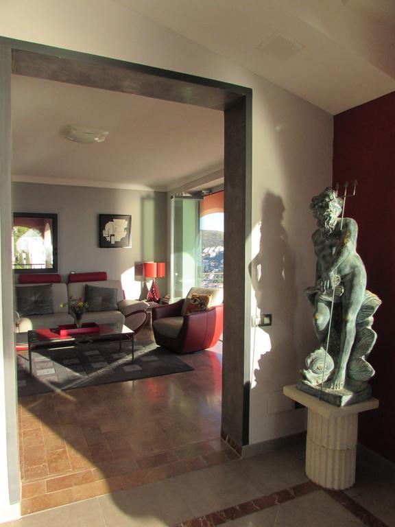 Villa Escapade โรเซส ภายนอก รูปภาพ
